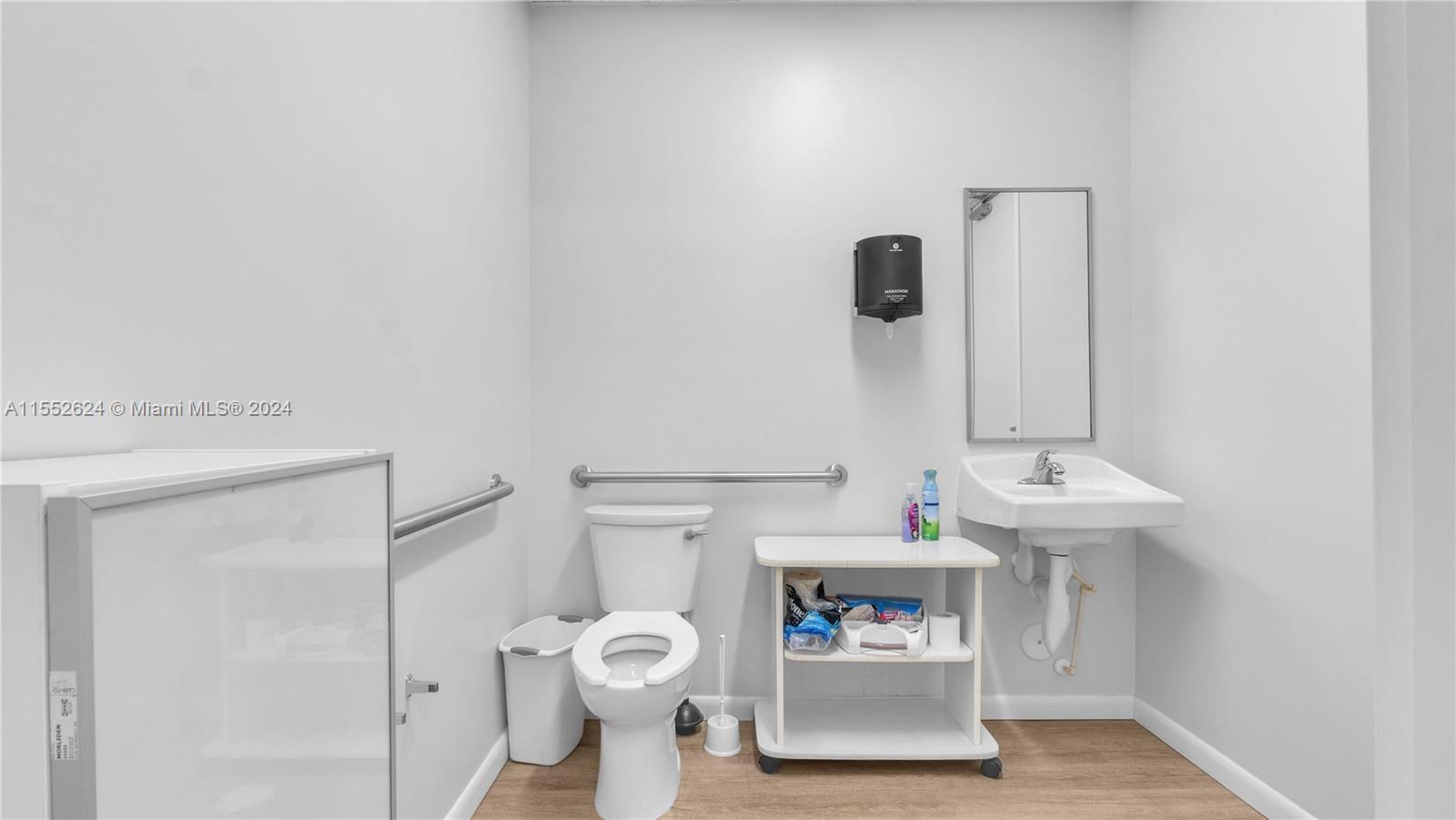 35 SW 12th Ave 101-3, Dania Beach, Florida 33004, ,Commercialsale,For Sale,35 SW 12th Ave 101-3,A11552624