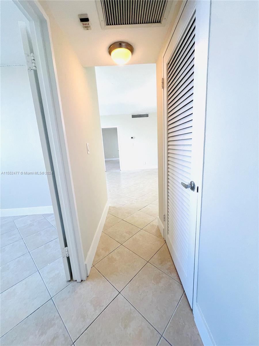 3001 S Ocean Dr 1041, Hollywood, Florida 33019, 2 Bedrooms Bedrooms, ,2 BathroomsBathrooms,Residential,For Sale,3001 S Ocean Dr 1041,A11552477