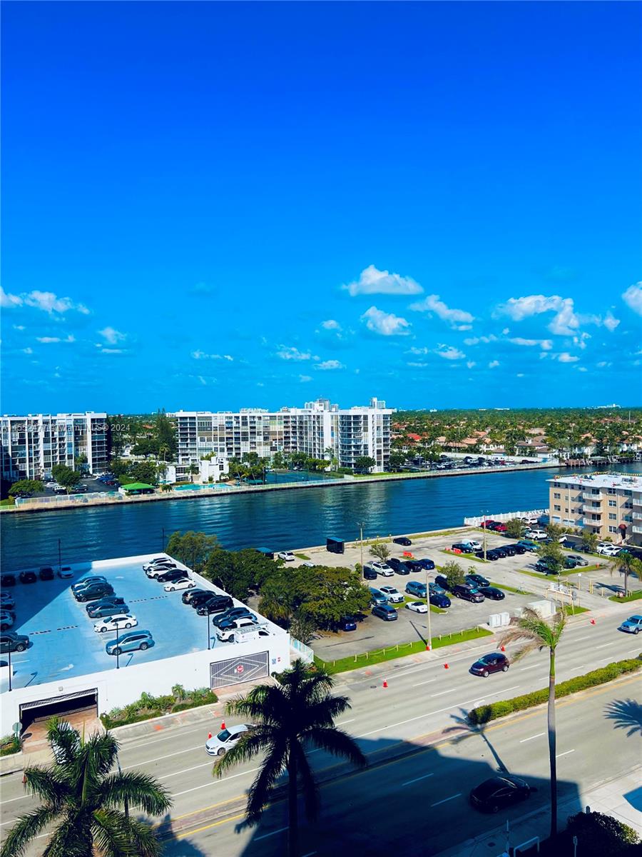 3001 S Ocean Dr 1041, Hollywood, Florida 33019, 2 Bedrooms Bedrooms, ,2 BathroomsBathrooms,Residential,For Sale,3001 S Ocean Dr 1041,A11552477