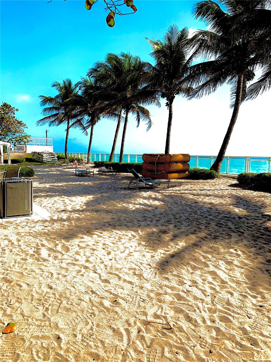 3001 S Ocean Dr 1041, Hollywood, Florida 33019, 2 Bedrooms Bedrooms, ,2 BathroomsBathrooms,Residential,For Sale,3001 S Ocean Dr 1041,A11552477