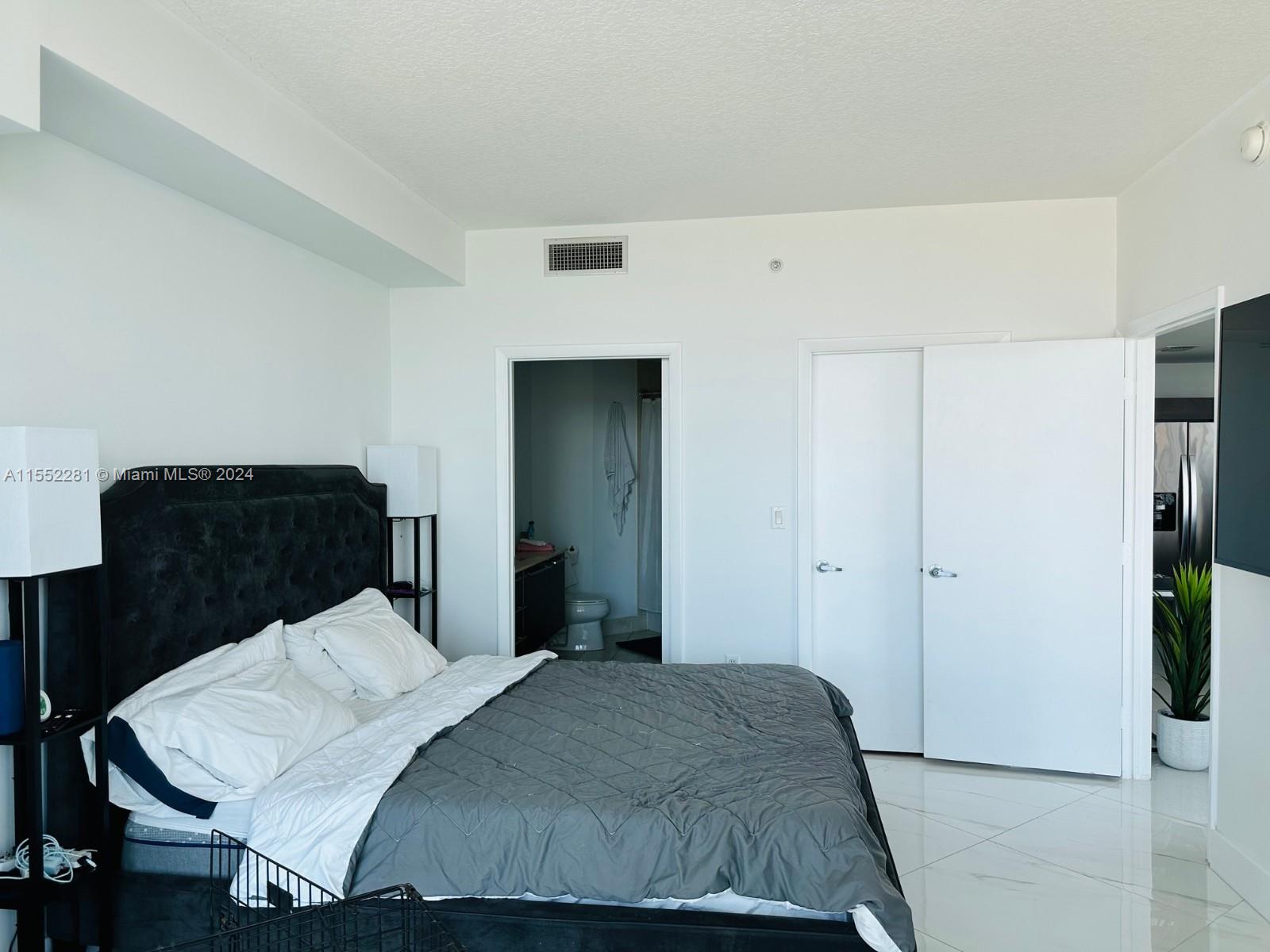 1900 N Bayshore Dr 1418, Miami, Florida 33132, 2 Bedrooms Bedrooms, ,2 BathroomsBathrooms,Residential,For Sale,1900 N Bayshore Dr 1418,A11552281