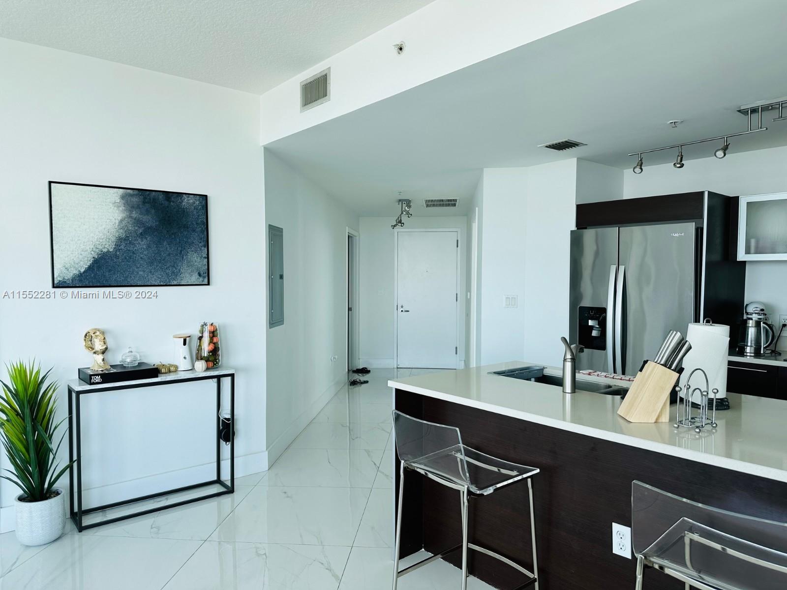 1900 N Bayshore Dr 1418, Miami, Florida 33132, 2 Bedrooms Bedrooms, ,2 BathroomsBathrooms,Residential,For Sale,1900 N Bayshore Dr 1418,A11552281