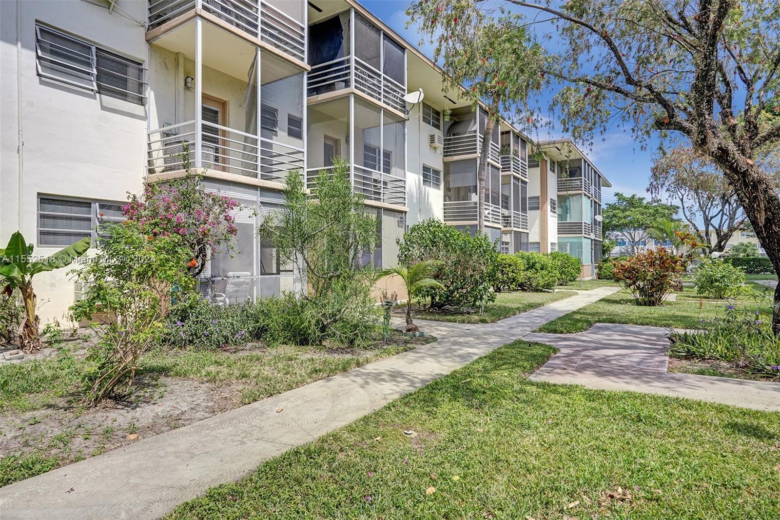 16750 NE 14th Ave 108, Miami, Florida 33162, 1 Bedroom Bedrooms, ,1 BathroomBathrooms,Residential,For Sale,16750 NE 14th Ave 108,A11552518