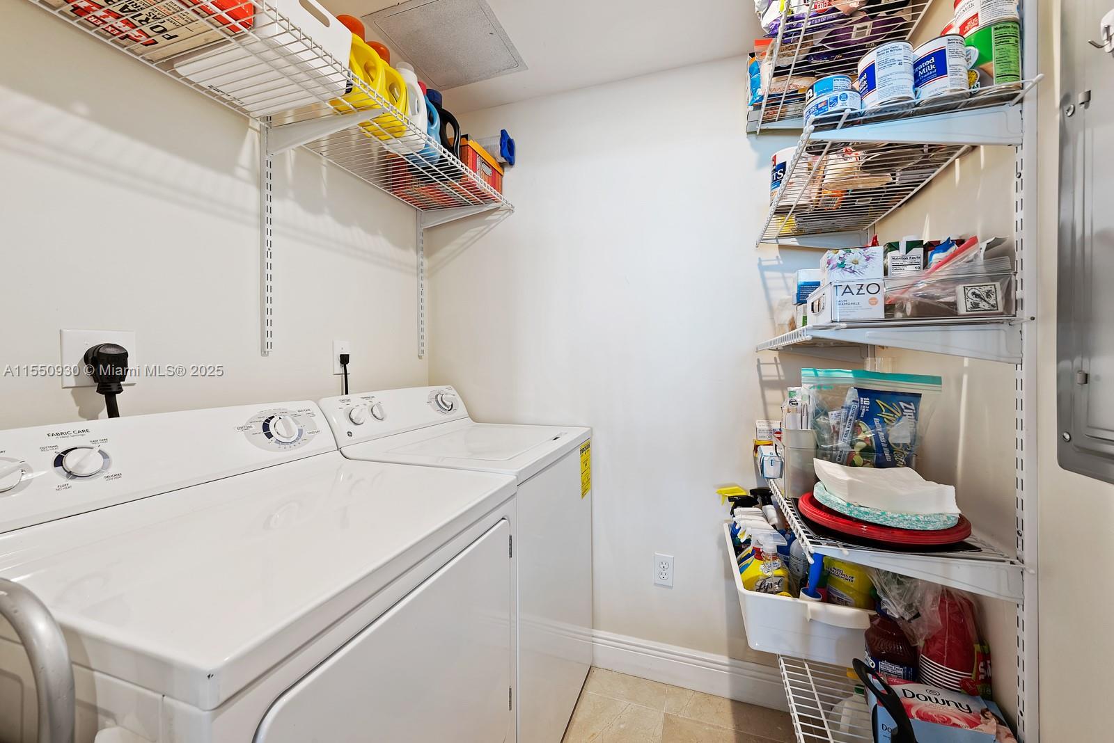 6305 Indian Creek Dr 4D, Miami Beach, Florida 33141, 2 Bedrooms Bedrooms, ,2 BathroomsBathrooms,Residential,For Sale,6305 Indian Creek Dr 4D,A11550930