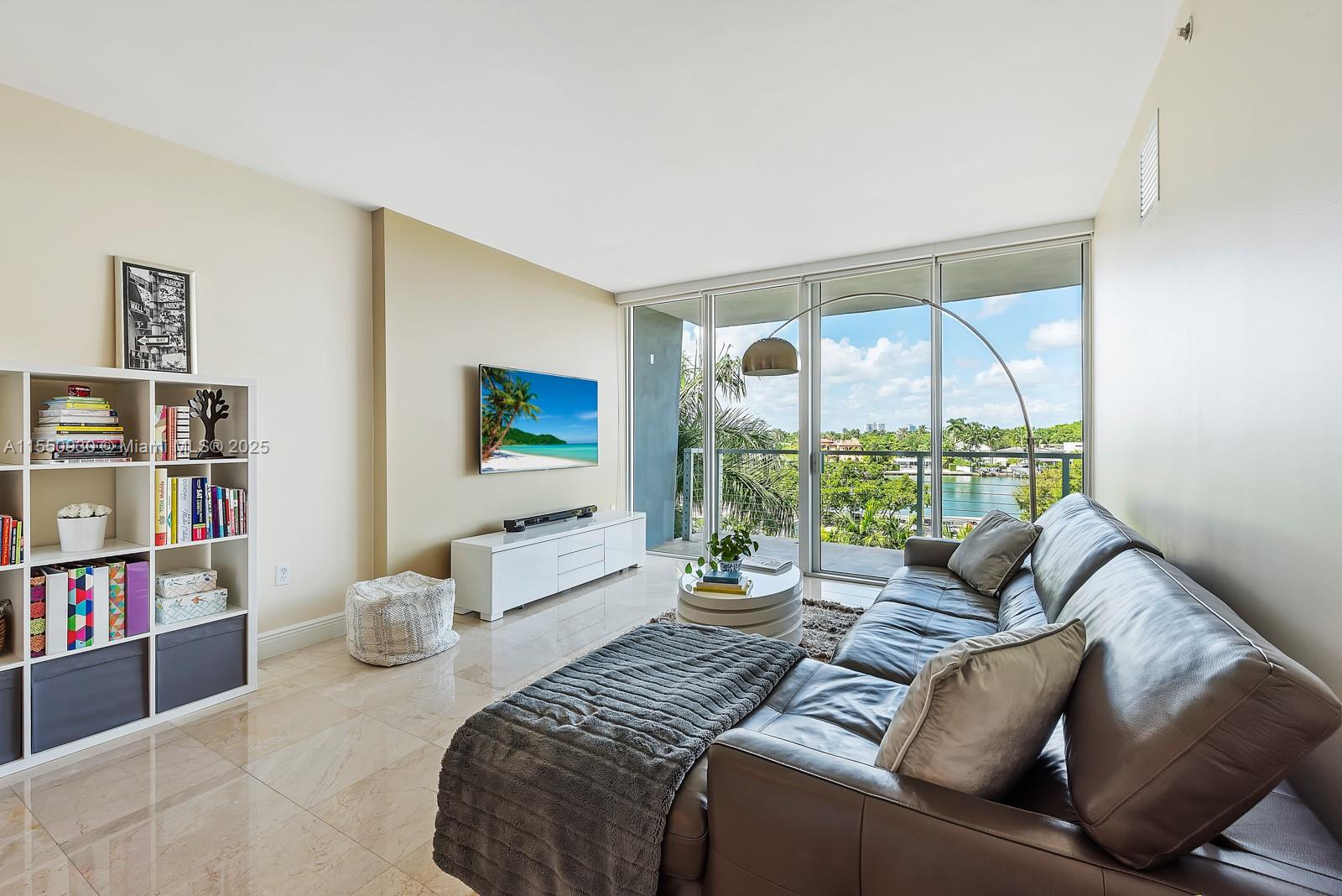 6305 Indian Creek Dr 4D, Miami Beach, Florida 33141, 2 Bedrooms Bedrooms, ,2 BathroomsBathrooms,Residential,For Sale,6305 Indian Creek Dr 4D,A11550930