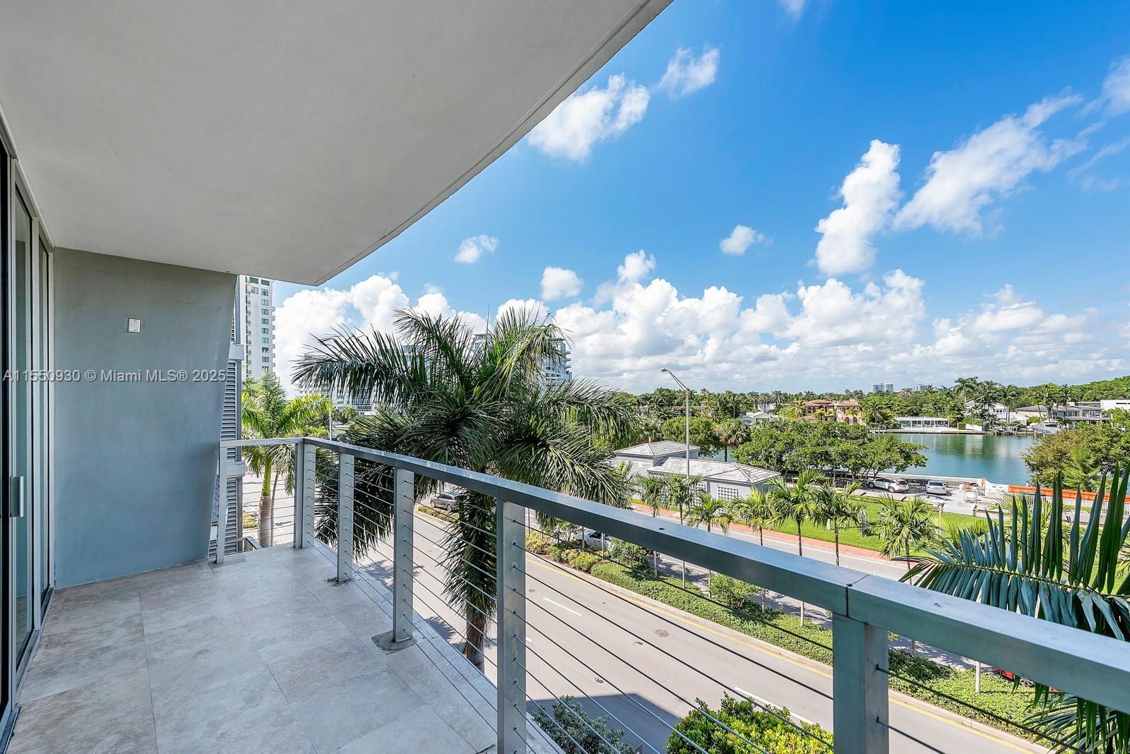 6305 Indian Creek Dr 4D, Miami Beach, Florida 33141, 2 Bedrooms Bedrooms, ,2 BathroomsBathrooms,Residential,For Sale,6305 Indian Creek Dr 4D,A11550930
