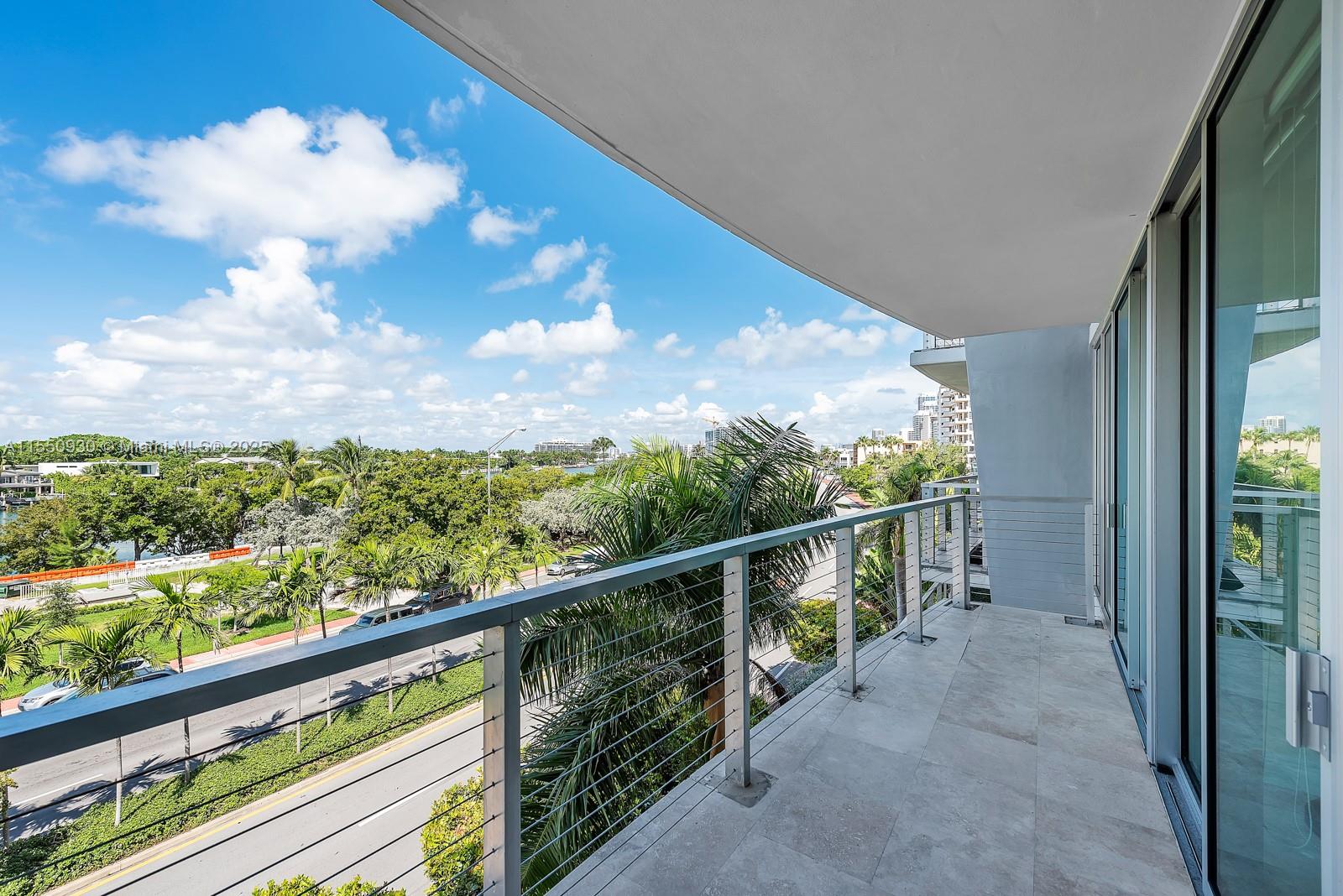 6305 Indian Creek Dr 4D, Miami Beach, Florida 33141, 2 Bedrooms Bedrooms, ,2 BathroomsBathrooms,Residential,For Sale,6305 Indian Creek Dr 4D,A11550930