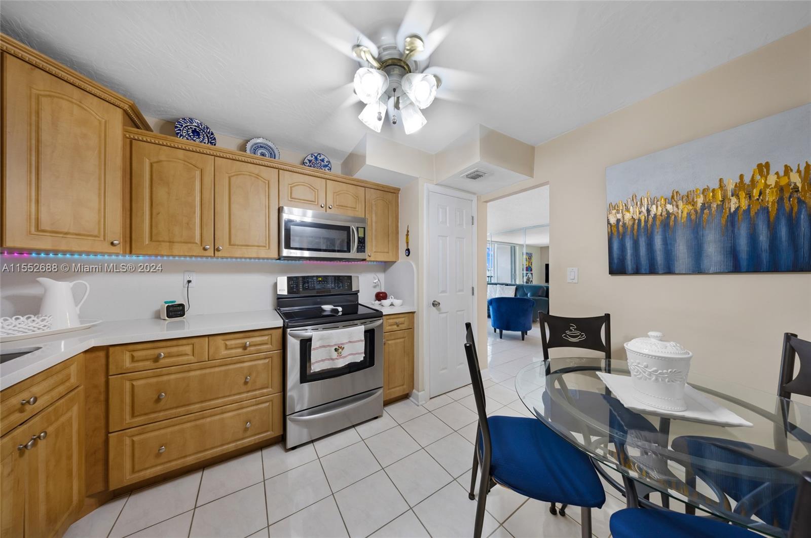 3161 S Ocean Dr 1202, Hallandale Beach, Florida 33009, 2 Bedrooms Bedrooms, ,2 BathroomsBathrooms,Residential,For Sale,3161 S Ocean Dr 1202,A11552688