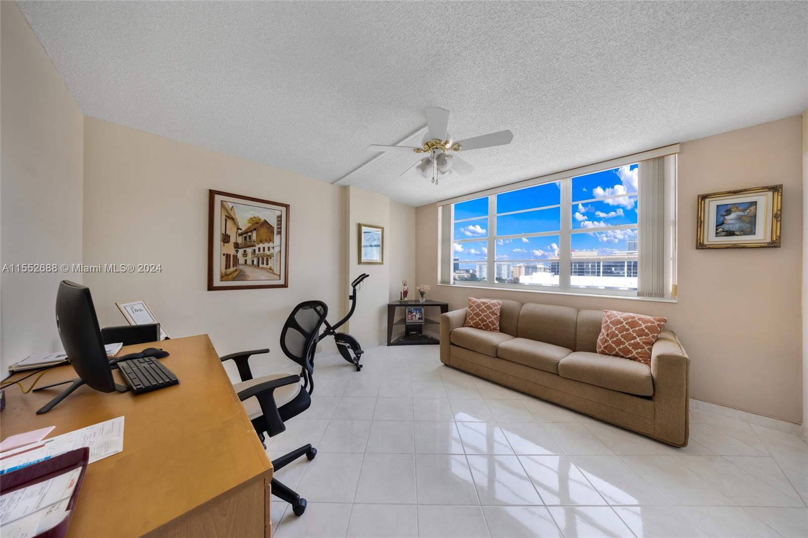 3161 S Ocean Dr 1202, Hallandale Beach, Florida 33009, 2 Bedrooms Bedrooms, ,2 BathroomsBathrooms,Residential,For Sale,3161 S Ocean Dr 1202,A11552688
