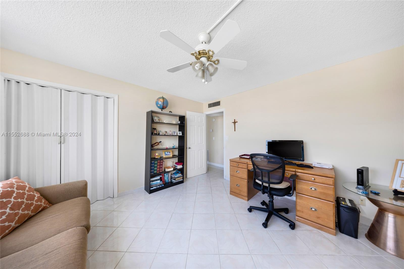 3161 S Ocean Dr 1202, Hallandale Beach, Florida 33009, 2 Bedrooms Bedrooms, ,2 BathroomsBathrooms,Residential,For Sale,3161 S Ocean Dr 1202,A11552688