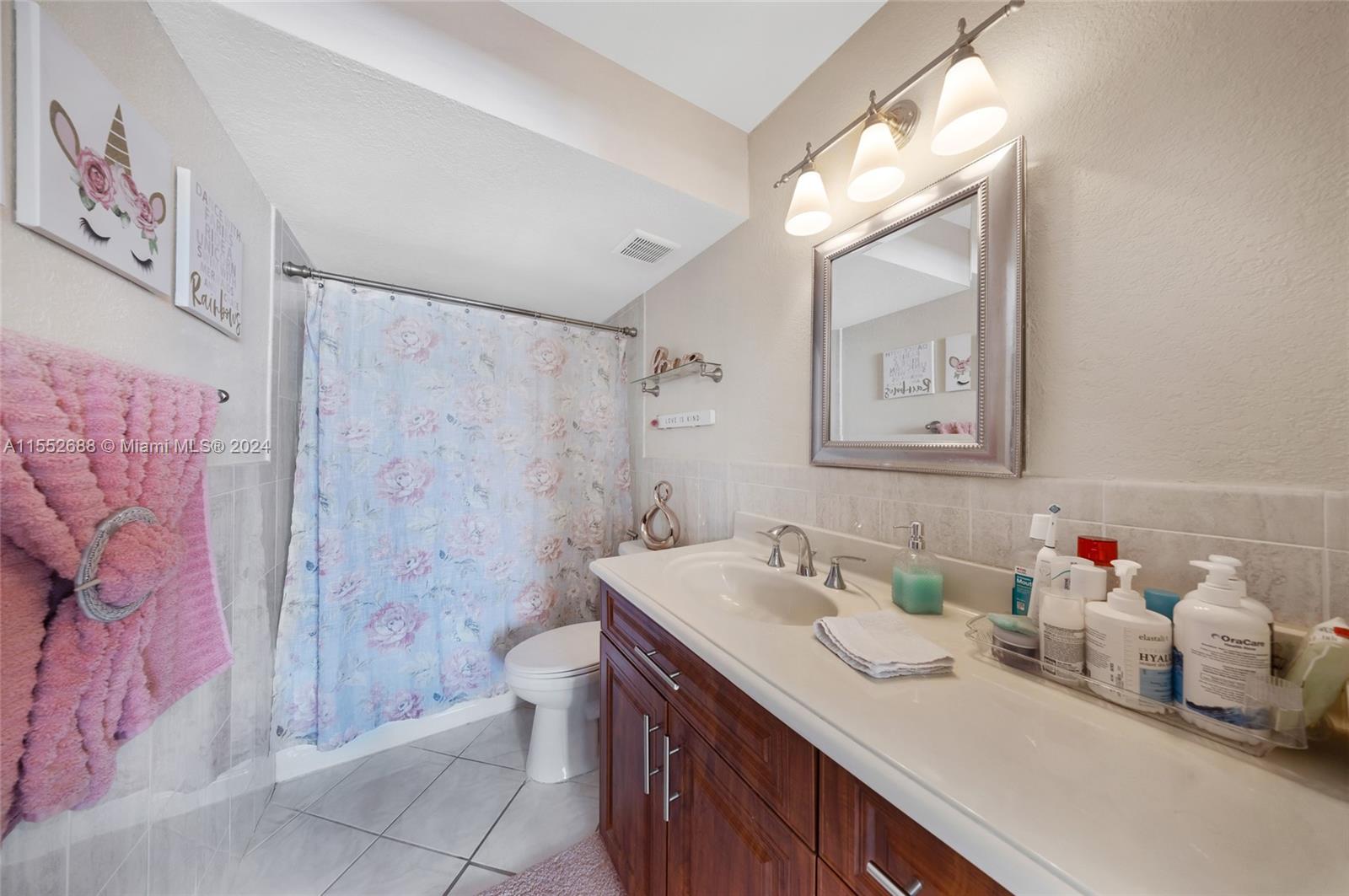 3161 S Ocean Dr 1202, Hallandale Beach, Florida 33009, 2 Bedrooms Bedrooms, ,2 BathroomsBathrooms,Residential,For Sale,3161 S Ocean Dr 1202,A11552688