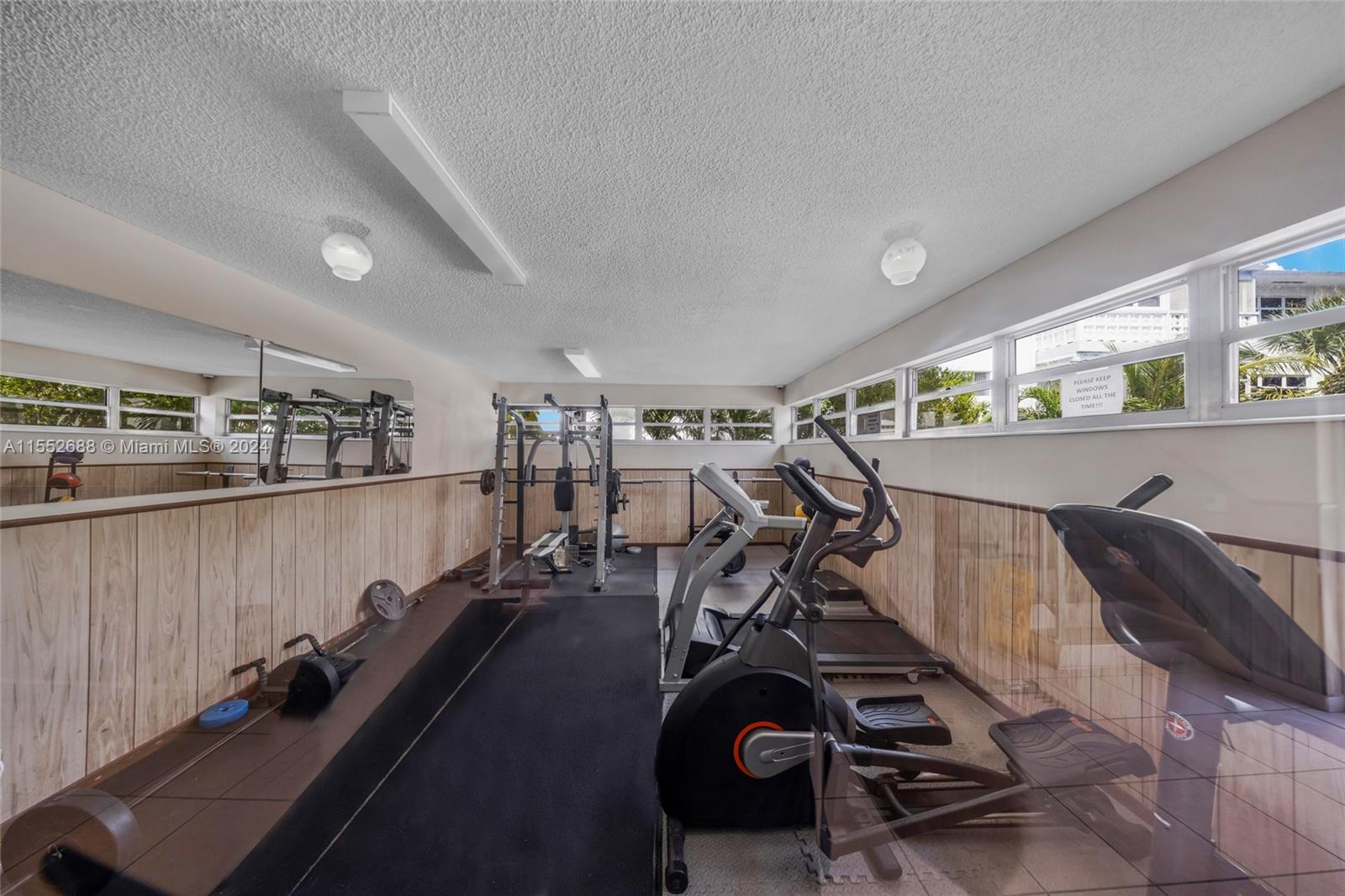 3161 S Ocean Dr 1202, Hallandale Beach, Florida 33009, 2 Bedrooms Bedrooms, ,2 BathroomsBathrooms,Residential,For Sale,3161 S Ocean Dr 1202,A11552688