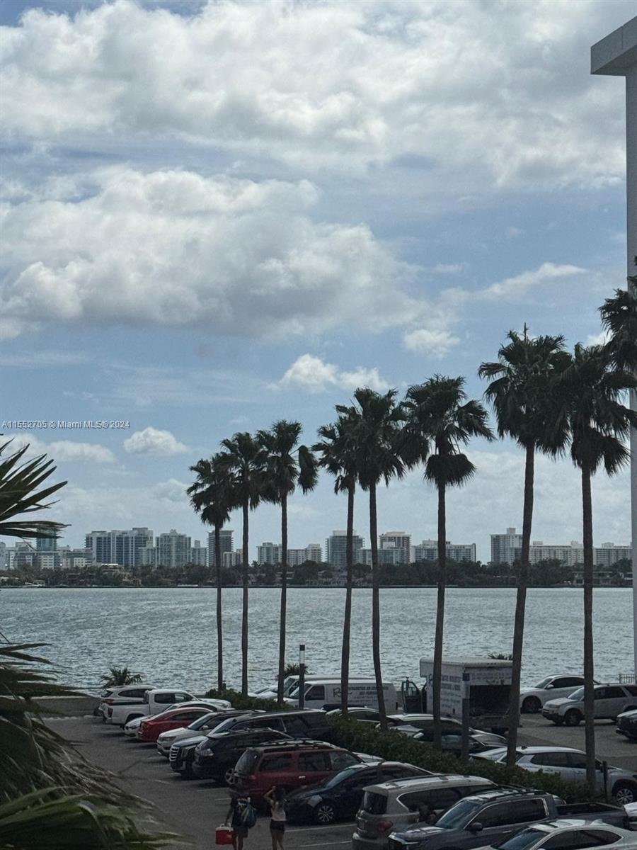 7501 E Treasure Dr 2P, North Bay Village, Florida 33141, 2 Bedrooms Bedrooms, ,2 BathroomsBathrooms,Residential,For Sale,7501 E Treasure Dr 2P,A11552705