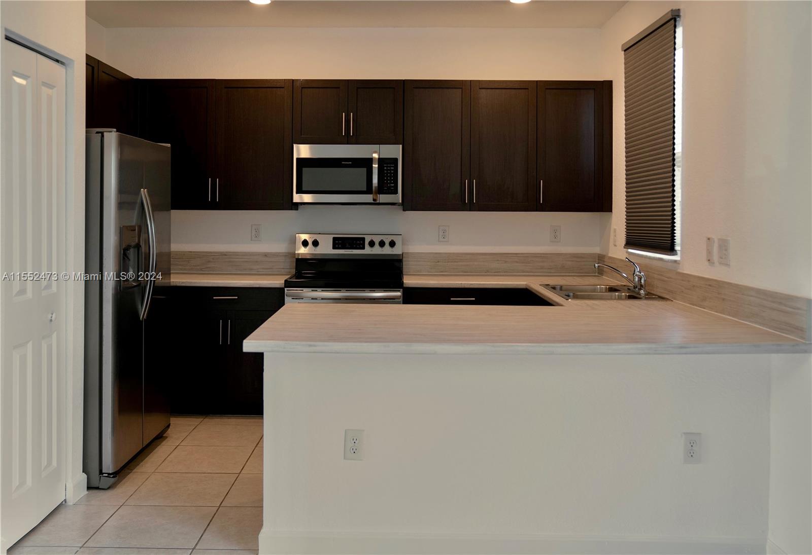 2713 SE 15th St 1509, Homestead, Florida 33035, 3 Bedrooms Bedrooms, ,2 BathroomsBathrooms,Residential,For Sale,2713 SE 15th St 1509,A11552473