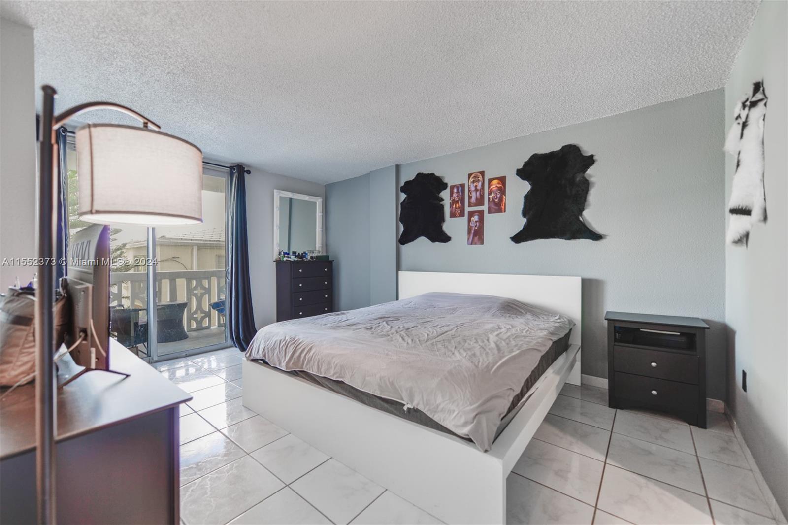 1020 Meridian Ave 212, Miami Beach, Florida 33139, 1 Bedroom Bedrooms, ,1 BathroomBathrooms,Residential,For Sale,1020 Meridian Ave 212,A11552373