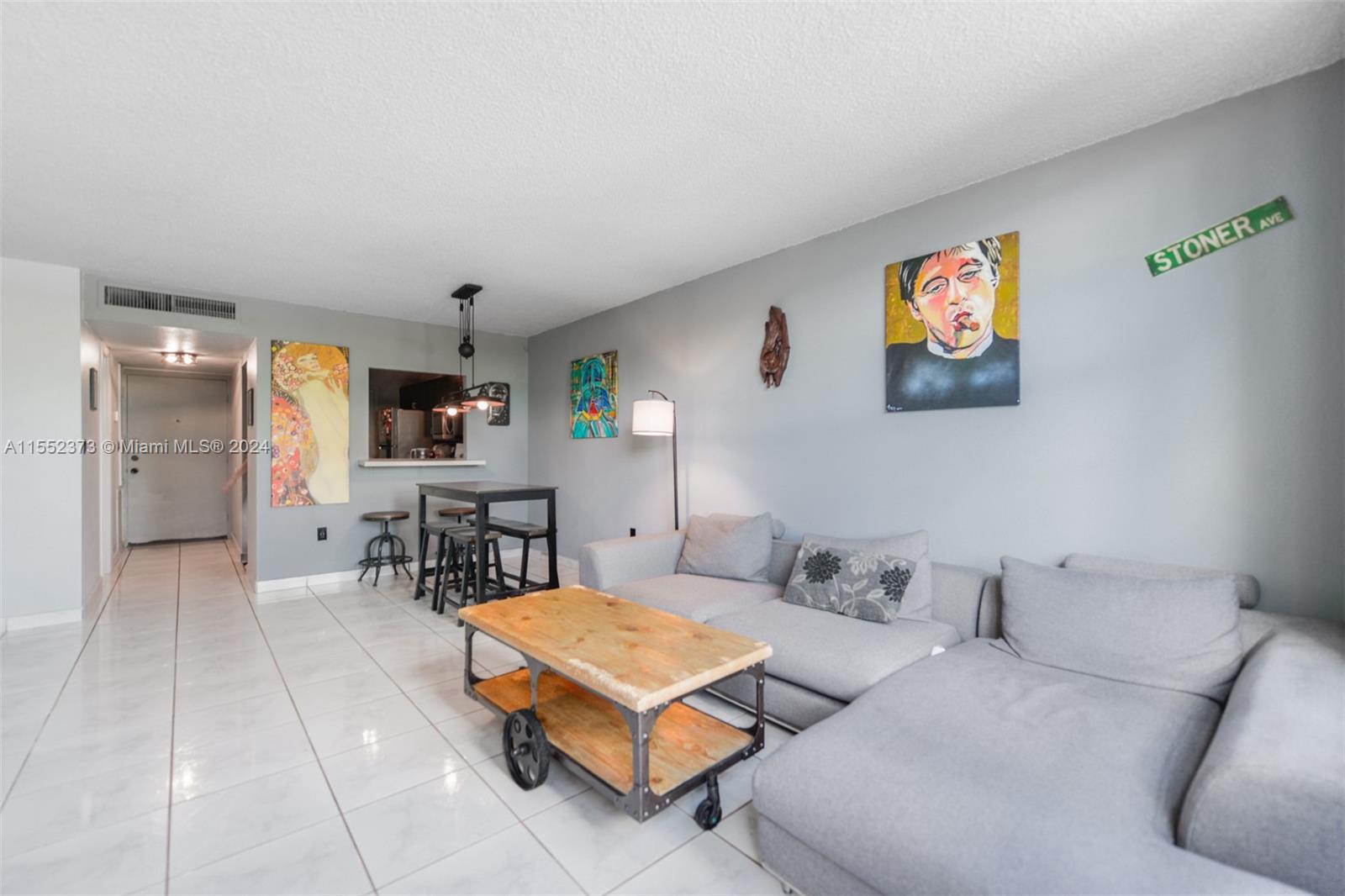 1020 Meridian Ave 212, Miami Beach, Florida 33139, 1 Bedroom Bedrooms, ,1 BathroomBathrooms,Residential,For Sale,1020 Meridian Ave 212,A11552373