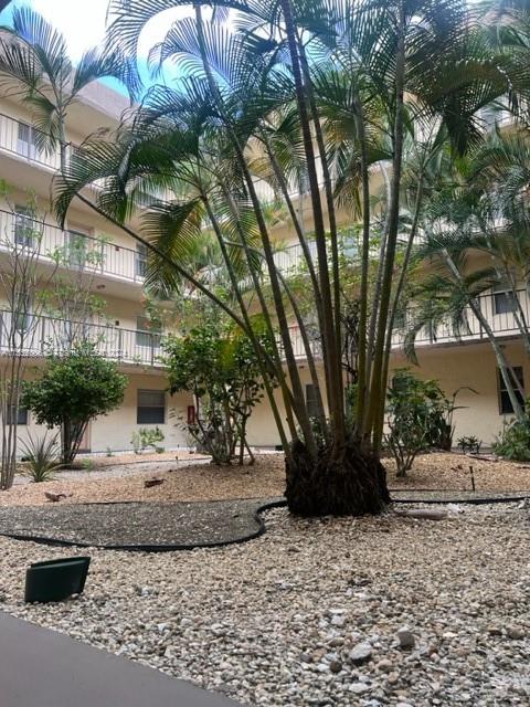 2871 Somerset Dr 218, Lauderdale Lakes, Florida 33311, 1 Bedroom Bedrooms, ,1 BathroomBathrooms,Residential,For Sale,2871 Somerset Dr 218,A11552006