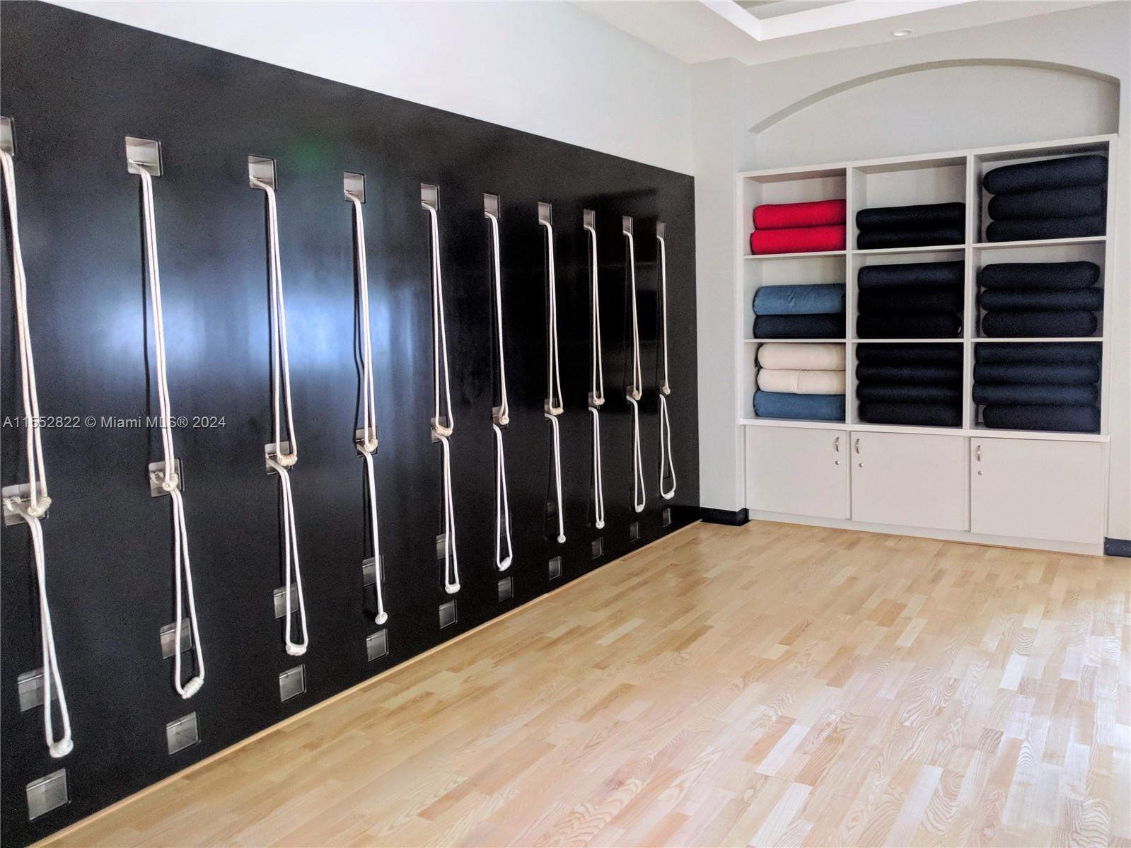 21055 Yacht Club Dr 1602, Aventura, Florida 33180, 3 Bedrooms Bedrooms, ,2 BathroomsBathrooms,Residential,For Sale,21055 Yacht Club Dr 1602,A11552822