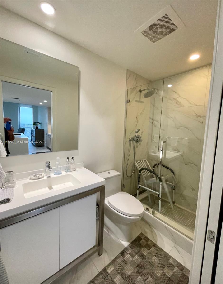 2000 Metropica Way 1009, Sunrise, Florida 33323, 3 Bedrooms Bedrooms, 1 Room Rooms,3 BathroomsBathrooms,Residential,For Sale,2000 Metropica Way 1009,A11552824