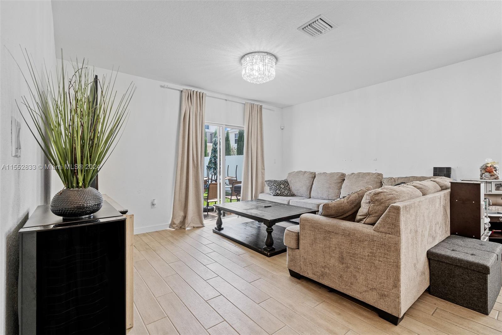 493 NE 6th Pl, Florida City, Florida 33034, 5 Bedrooms Bedrooms, ,3 BathroomsBathrooms,Residential,For Sale,493 NE 6th Pl,A11552833