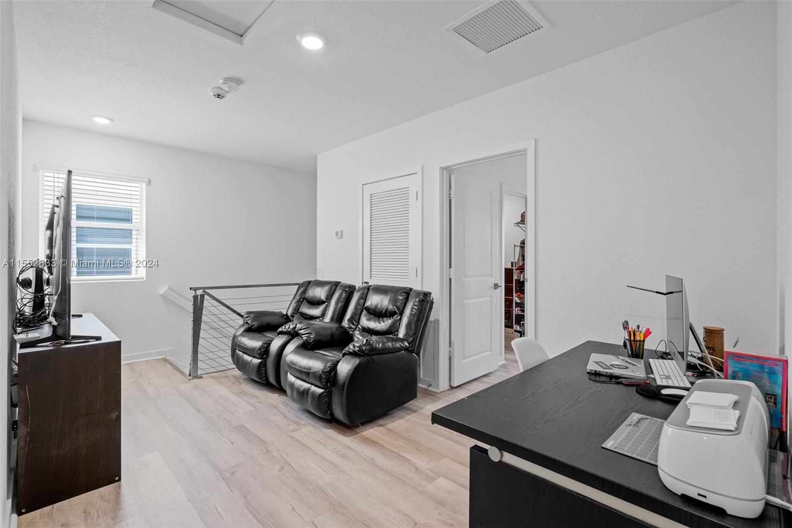 493 NE 6th Pl, Florida City, Florida 33034, 5 Bedrooms Bedrooms, ,3 BathroomsBathrooms,Residential,For Sale,493 NE 6th Pl,A11552833