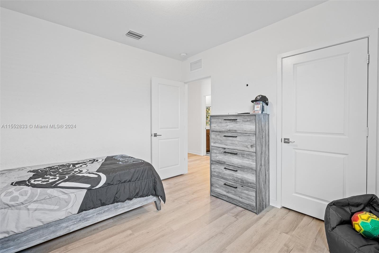 493 NE 6th Pl, Florida City, Florida 33034, 5 Bedrooms Bedrooms, ,3 BathroomsBathrooms,Residential,For Sale,493 NE 6th Pl,A11552833