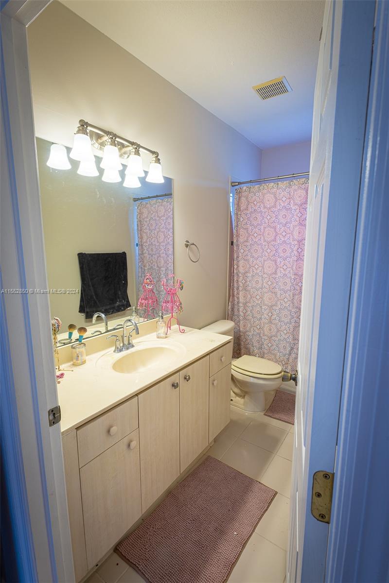 1100 SE 16th Ave, Homestead, Florida 33035, 3 Bedrooms Bedrooms, ,2 BathroomsBathrooms,Residential,For Sale,1100 SE 16th Ave,A11552850