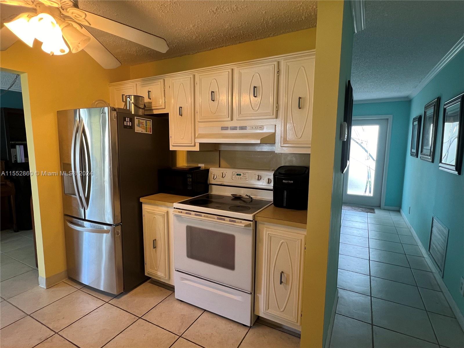 Open Kitchen
