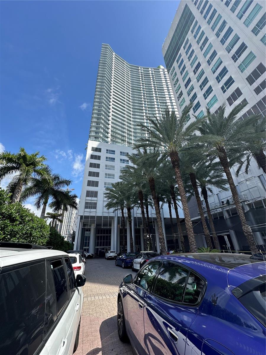 185 SW 7th St #2800 For Sale A11550805, FL