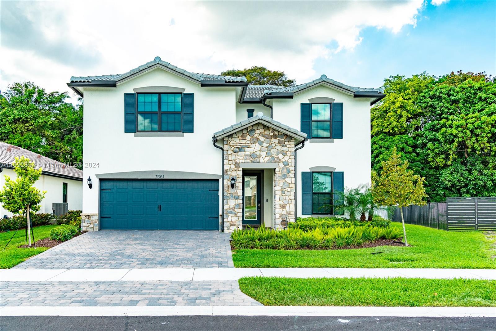 7661 NW 84th Ln, Tamarac, Florida 33321, 5 Bedrooms Bedrooms, 2 Rooms Rooms,4 BathroomsBathrooms,Residential,For Sale,7661 NW 84th Ln,A11552857