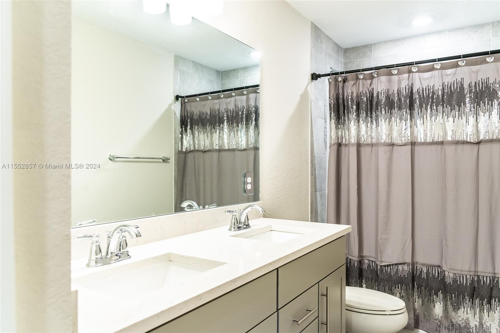 7661 NW 84th Ln, Tamarac, Florida 33321, 5 Bedrooms Bedrooms, 2 Rooms Rooms,4 BathroomsBathrooms,Residential,For Sale,7661 NW 84th Ln,A11552857