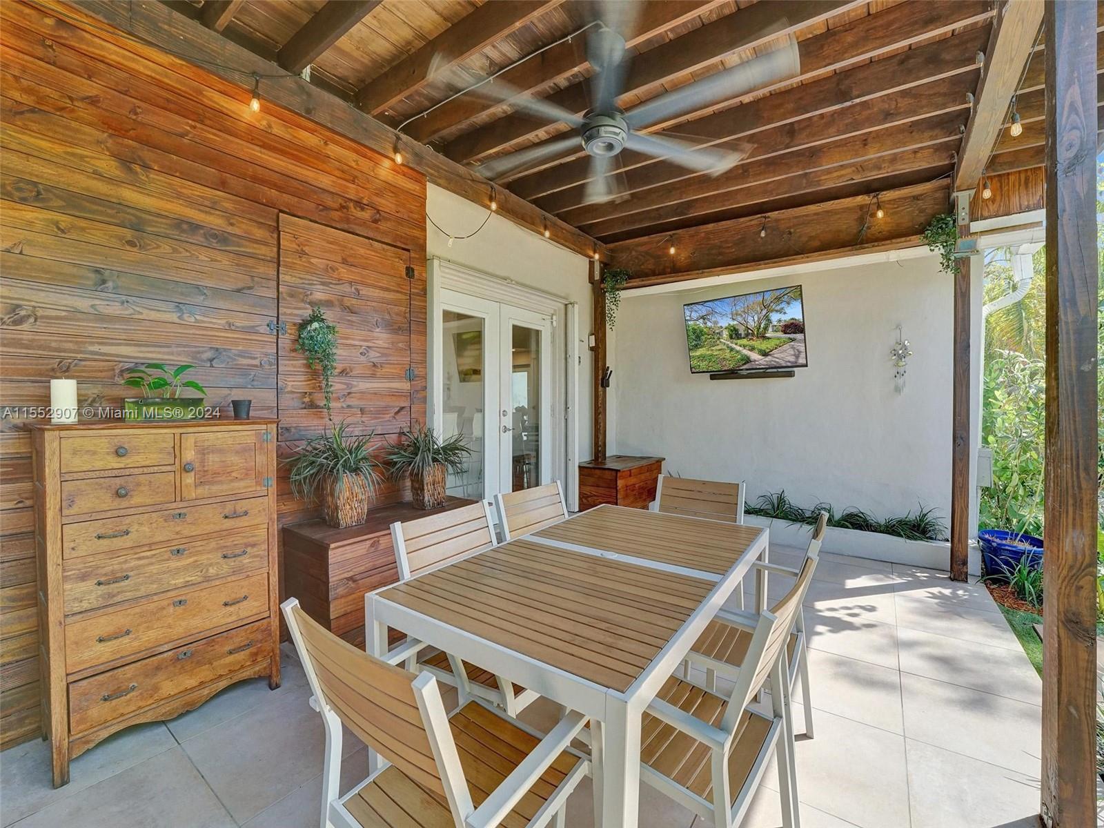 918 NE 4th Ct, Hallandale Beach, Florida 33009, 4 Bedrooms Bedrooms, ,3 BathroomsBathrooms,Residential,For Sale,918 NE 4th Ct,A11552907