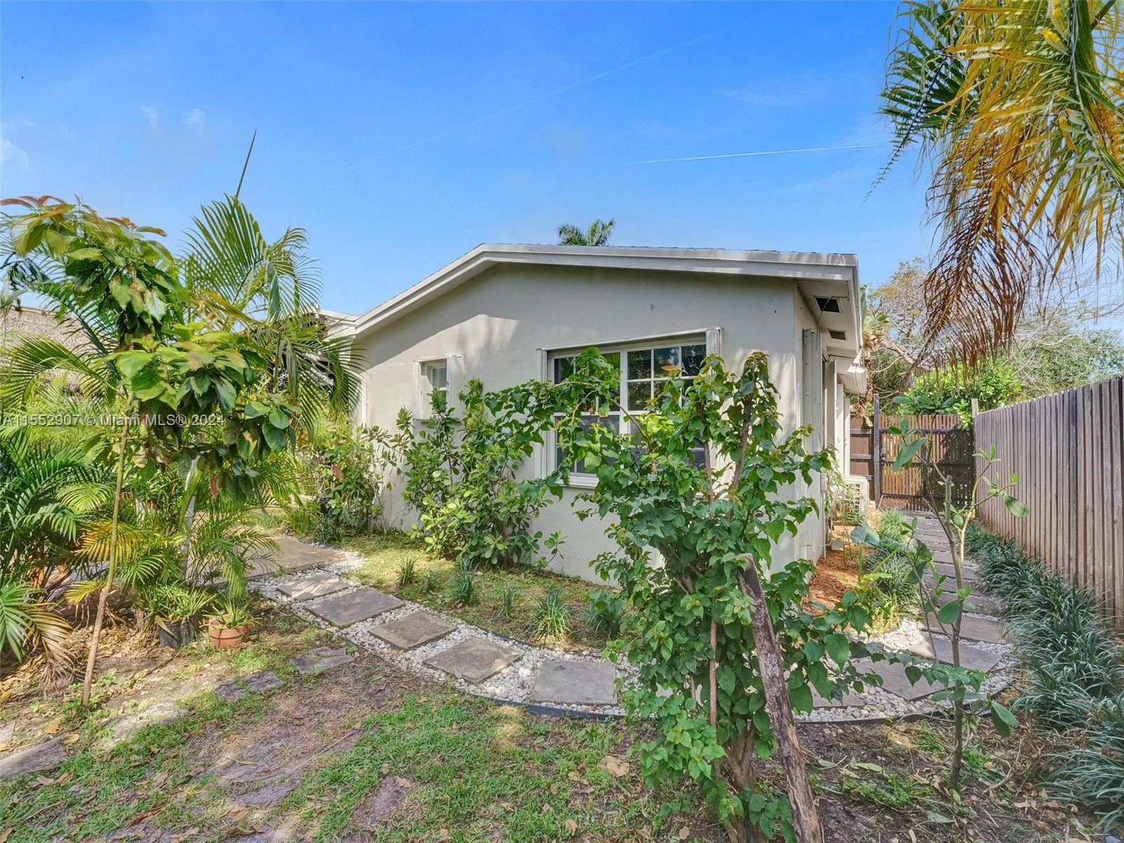 918 NE 4th Ct, Hallandale Beach, Florida 33009, 4 Bedrooms Bedrooms, ,3 BathroomsBathrooms,Residential,For Sale,918 NE 4th Ct,A11552907