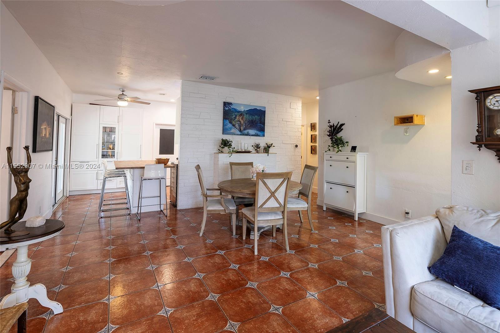 918 NE 4th Ct, Hallandale Beach, Florida 33009, 4 Bedrooms Bedrooms, ,3 BathroomsBathrooms,Residential,For Sale,918 NE 4th Ct,A11552907