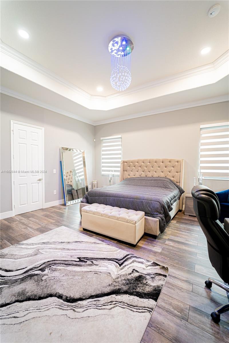 20020 Portcawl Dr, Hialeah, Florida 33015, 5 Bedrooms Bedrooms, ,4 BathroomsBathrooms,Residential,For Sale,20020 Portcawl Dr,A11552844