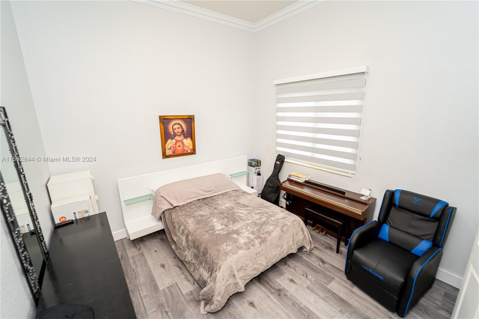 20020 Portcawl Dr, Hialeah, Florida 33015, 5 Bedrooms Bedrooms, ,4 BathroomsBathrooms,Residential,For Sale,20020 Portcawl Dr,A11552844