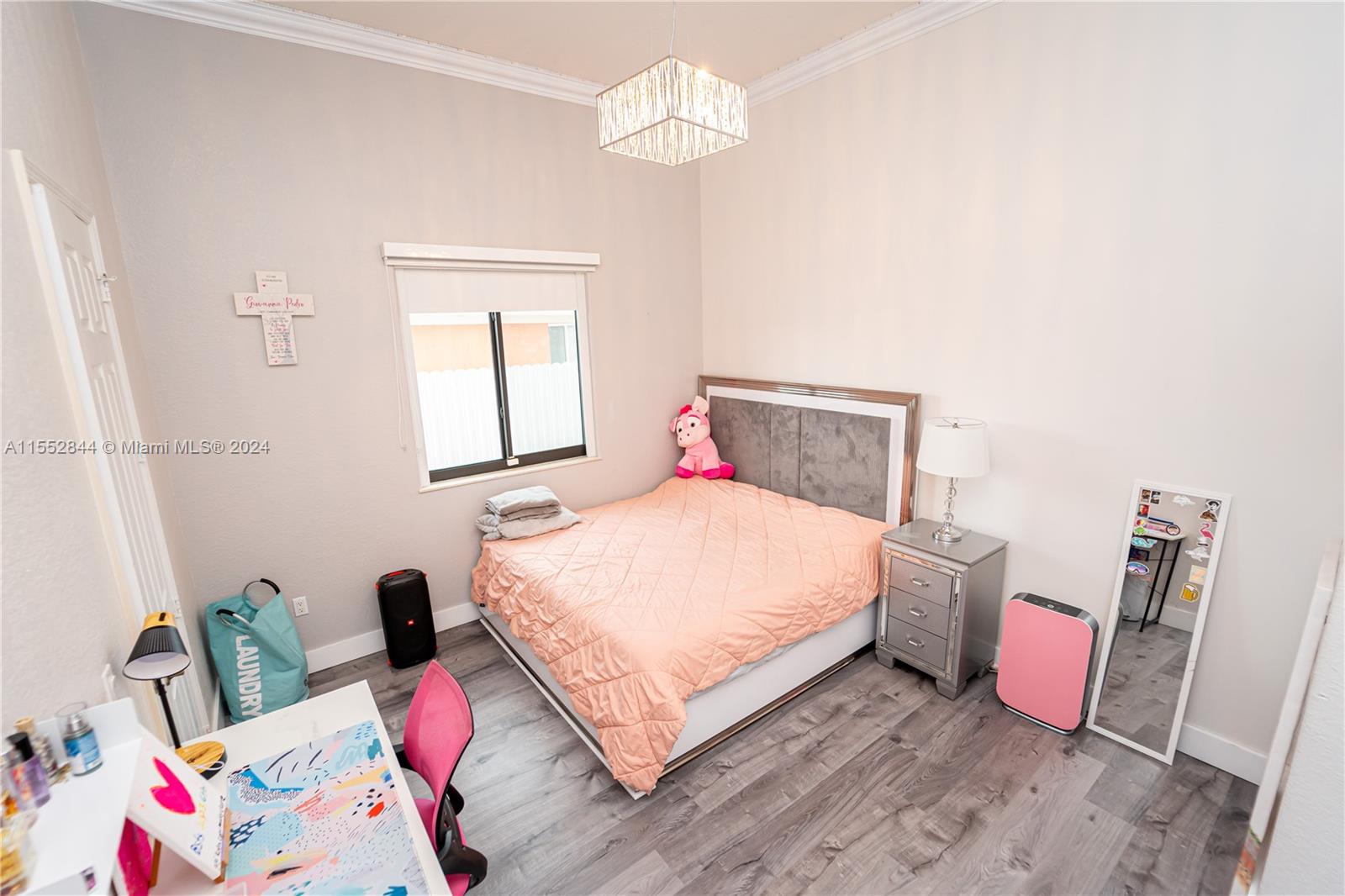 20020 Portcawl Dr, Hialeah, Florida 33015, 5 Bedrooms Bedrooms, ,4 BathroomsBathrooms,Residential,For Sale,20020 Portcawl Dr,A11552844