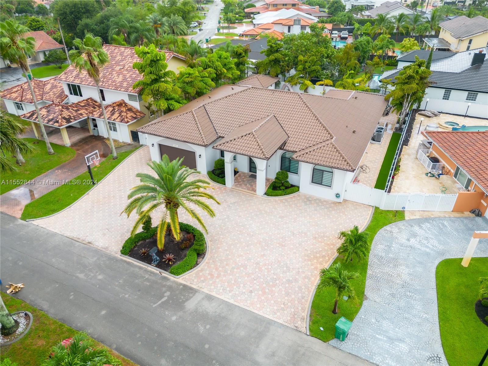 20020 Portcawl Dr, Hialeah, Florida 33015, 5 Bedrooms Bedrooms, ,4 BathroomsBathrooms,Residential,For Sale,20020 Portcawl Dr,A11552844