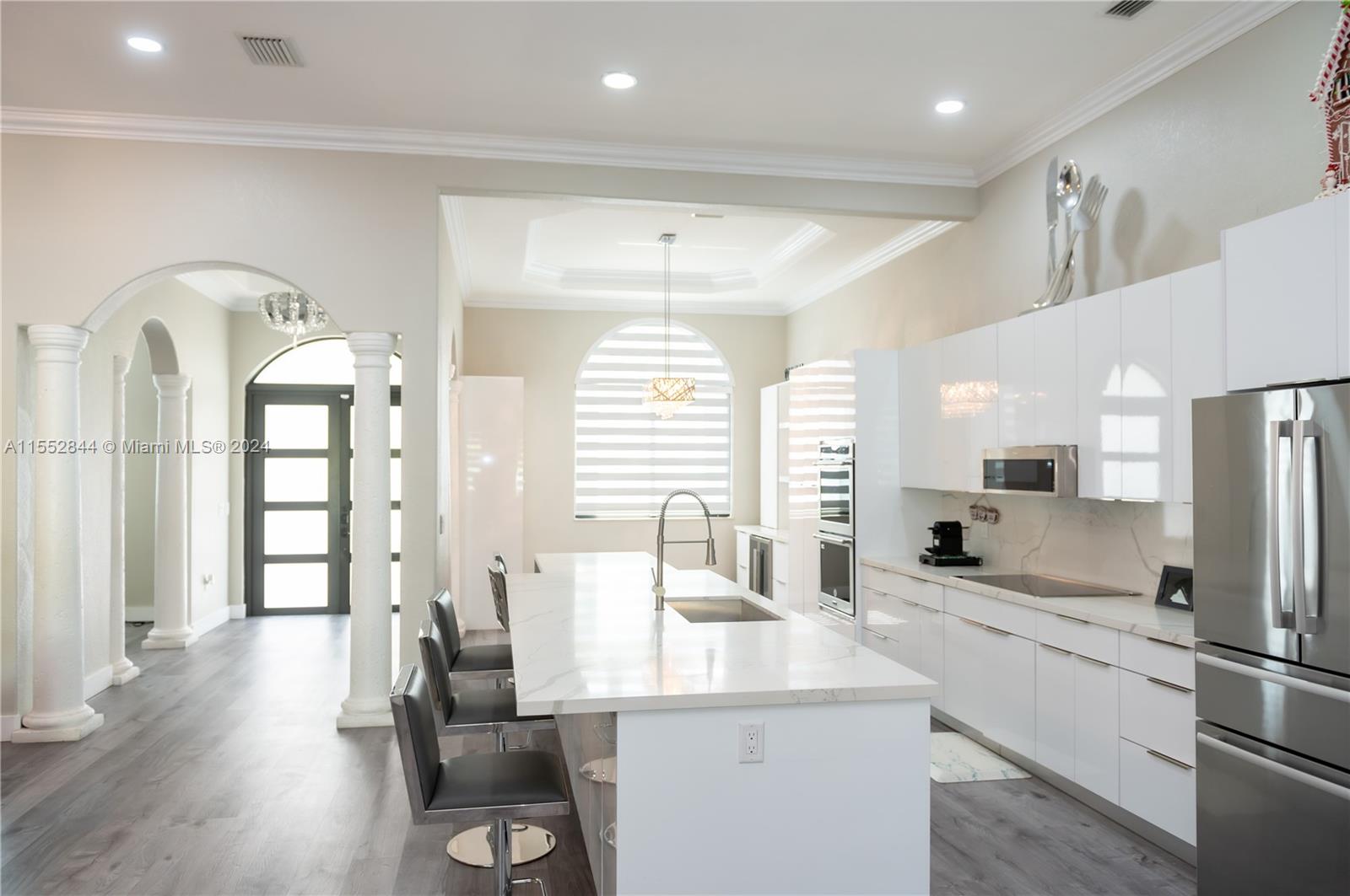 20020 Portcawl Dr, Hialeah, Florida 33015, 5 Bedrooms Bedrooms, ,4 BathroomsBathrooms,Residential,For Sale,20020 Portcawl Dr,A11552844