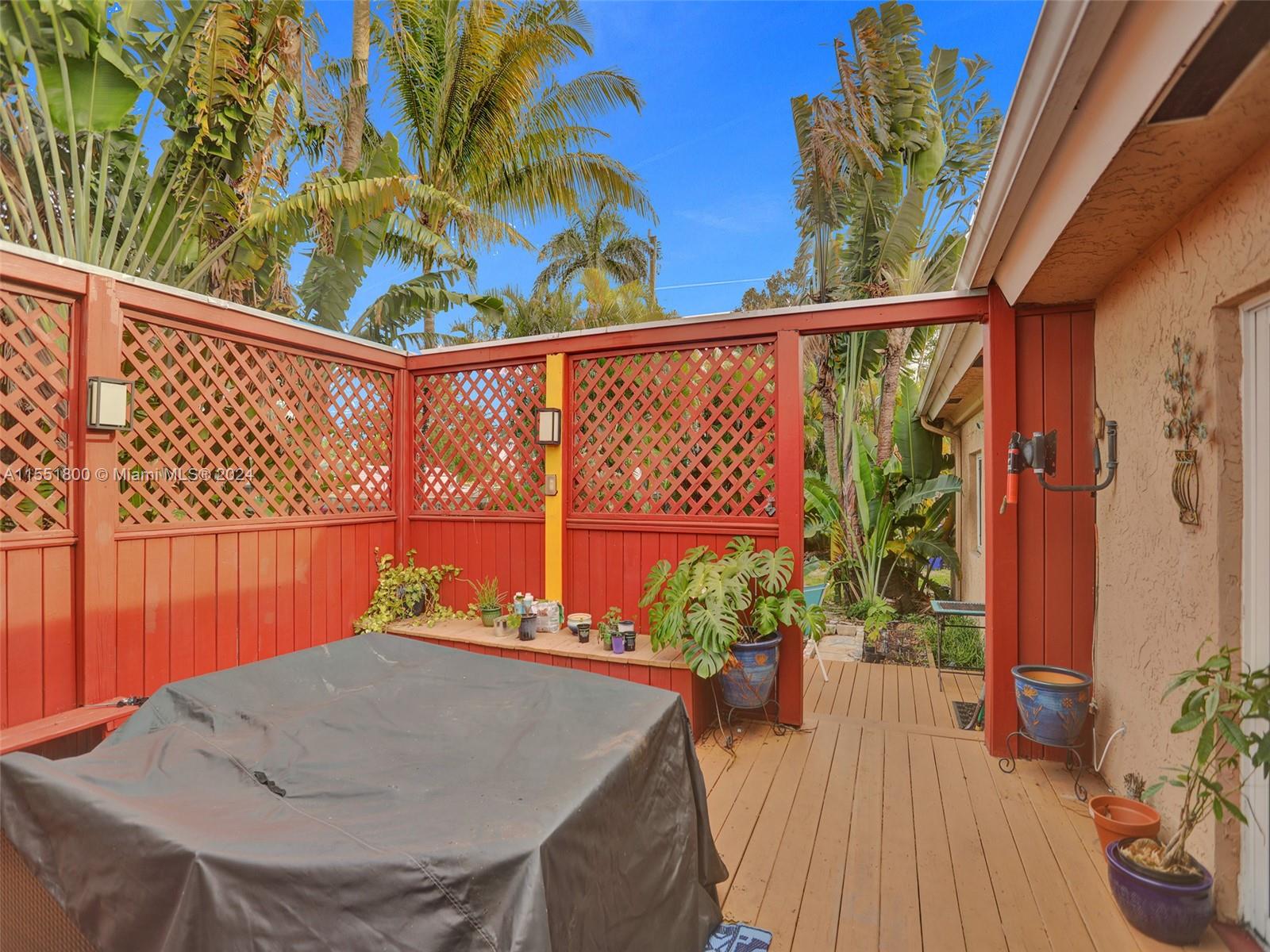 1632 Cleveland St, Hollywood, Florida 33020, 3 Bedrooms Bedrooms, ,2 BathroomsBathrooms,Residential,For Sale,1632 Cleveland St,A11551800