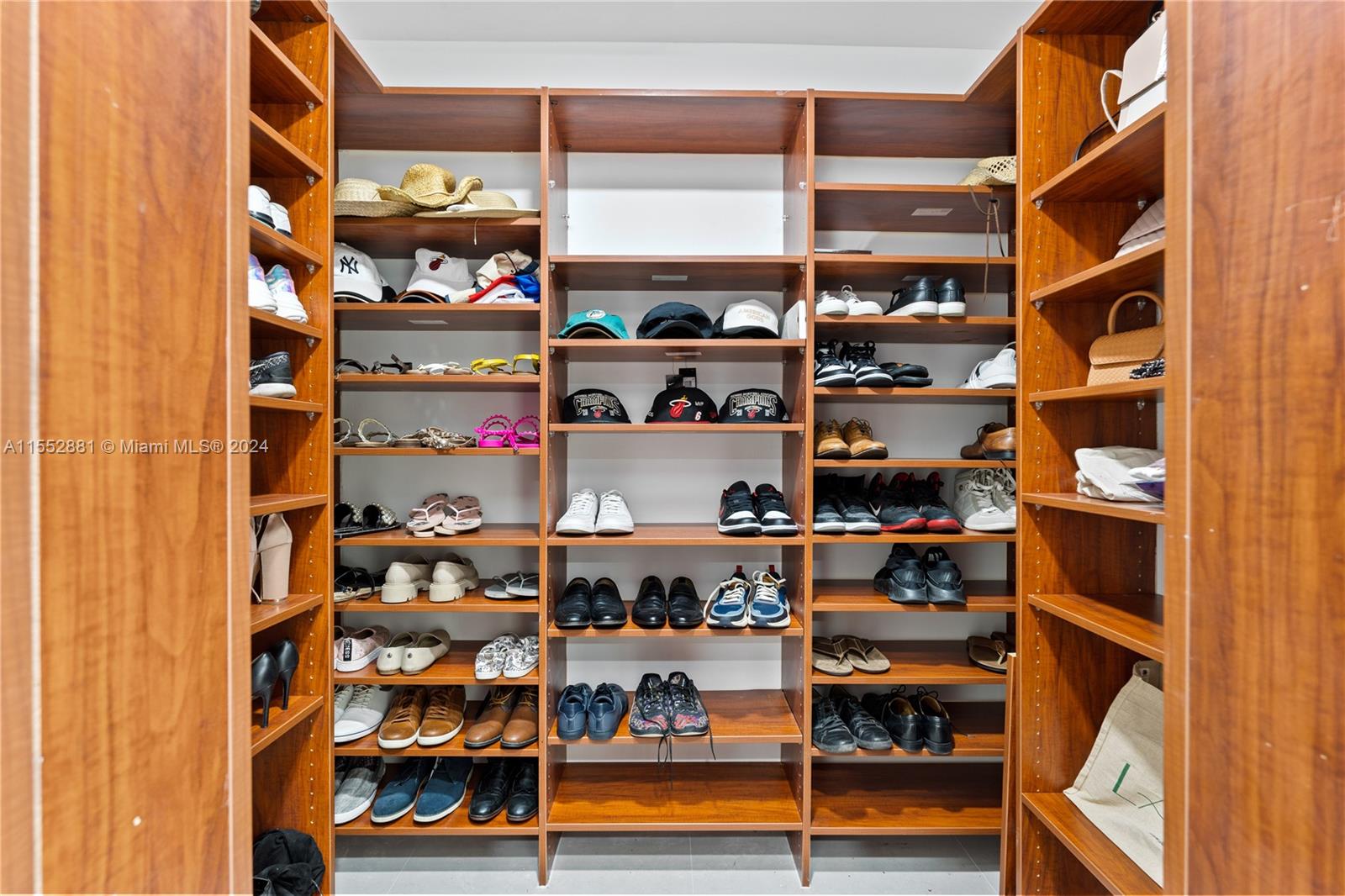 18500 SW 206th St, Miami, Florida 33187, 4 Bedrooms Bedrooms, ,4 BathroomsBathrooms,Residential,For Sale,18500 SW 206th St,A11552881