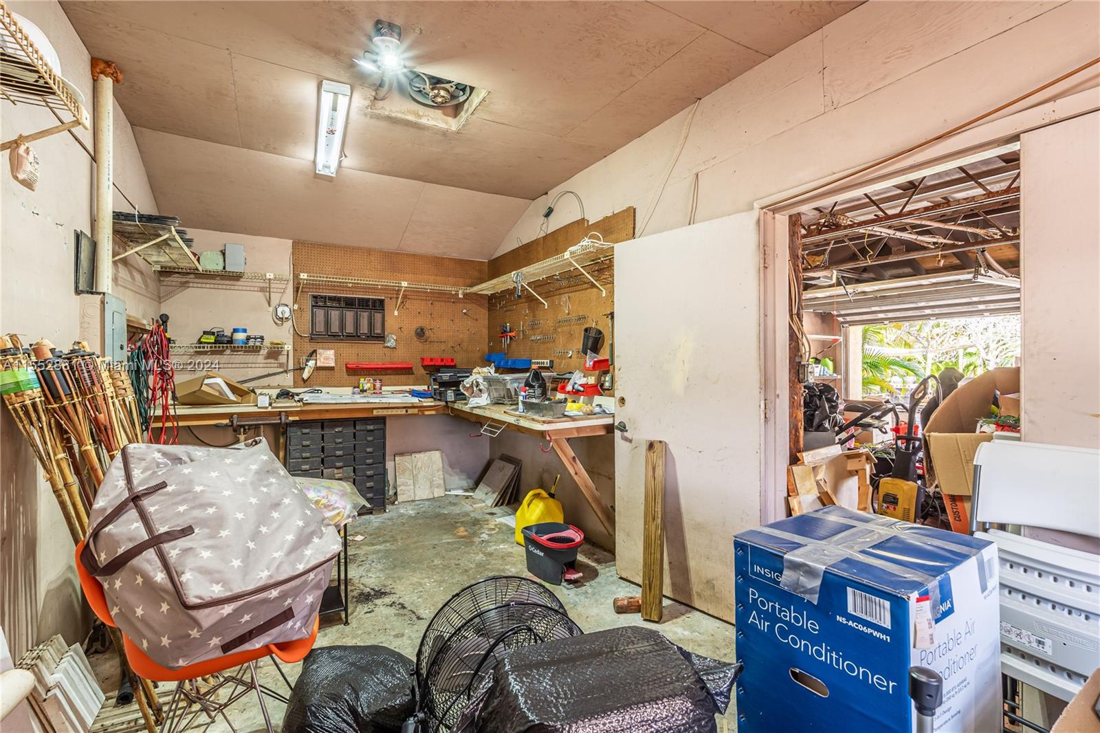 18500 SW 206th St, Miami, Florida 33187, 4 Bedrooms Bedrooms, ,4 BathroomsBathrooms,Residential,For Sale,18500 SW 206th St,A11552881