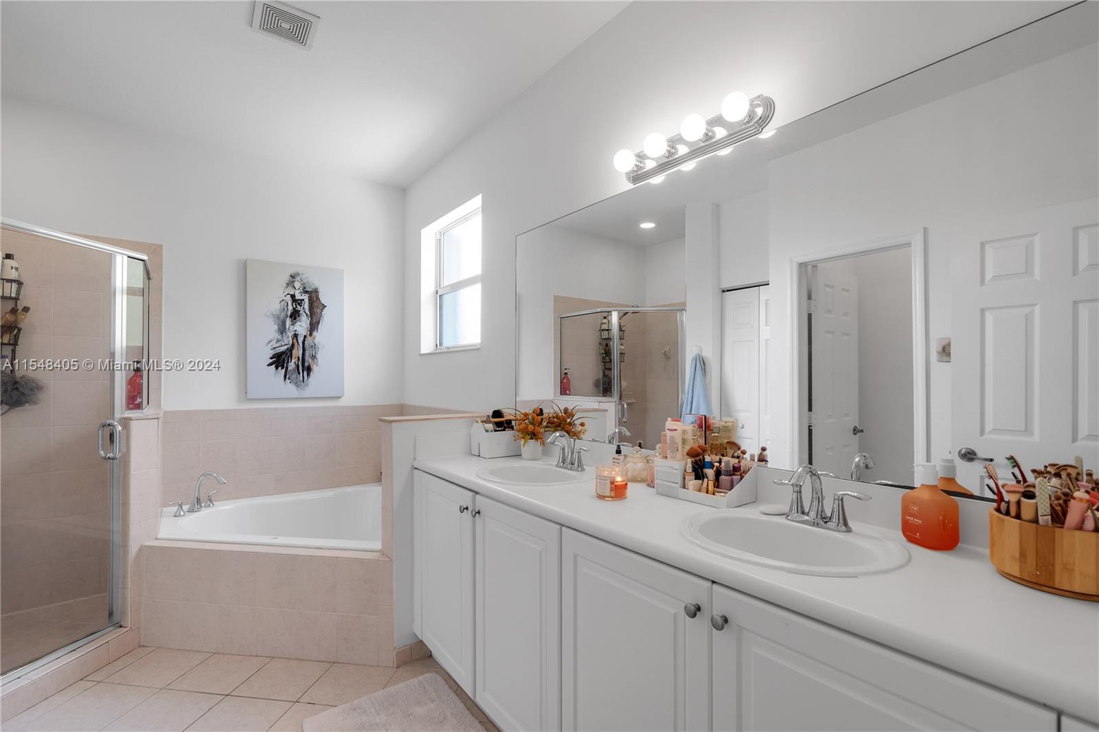 320 NE 36th Ave Rd, Homestead, Florida 33033, 4 Bedrooms Bedrooms, ,2 BathroomsBathrooms,Residential,For Sale,320 NE 36th Ave Rd,A11548405