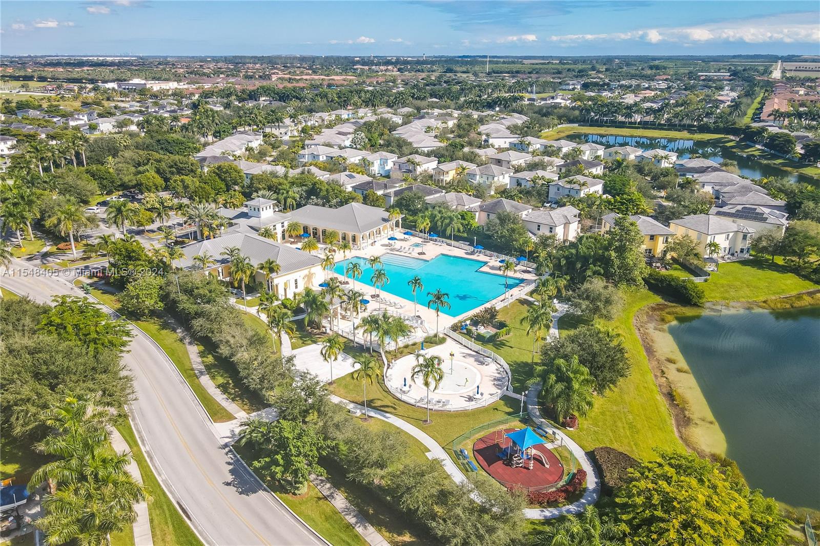 320 NE 36th Ave Rd, Homestead, Florida 33033, 4 Bedrooms Bedrooms, ,2 BathroomsBathrooms,Residential,For Sale,320 NE 36th Ave Rd,A11548405