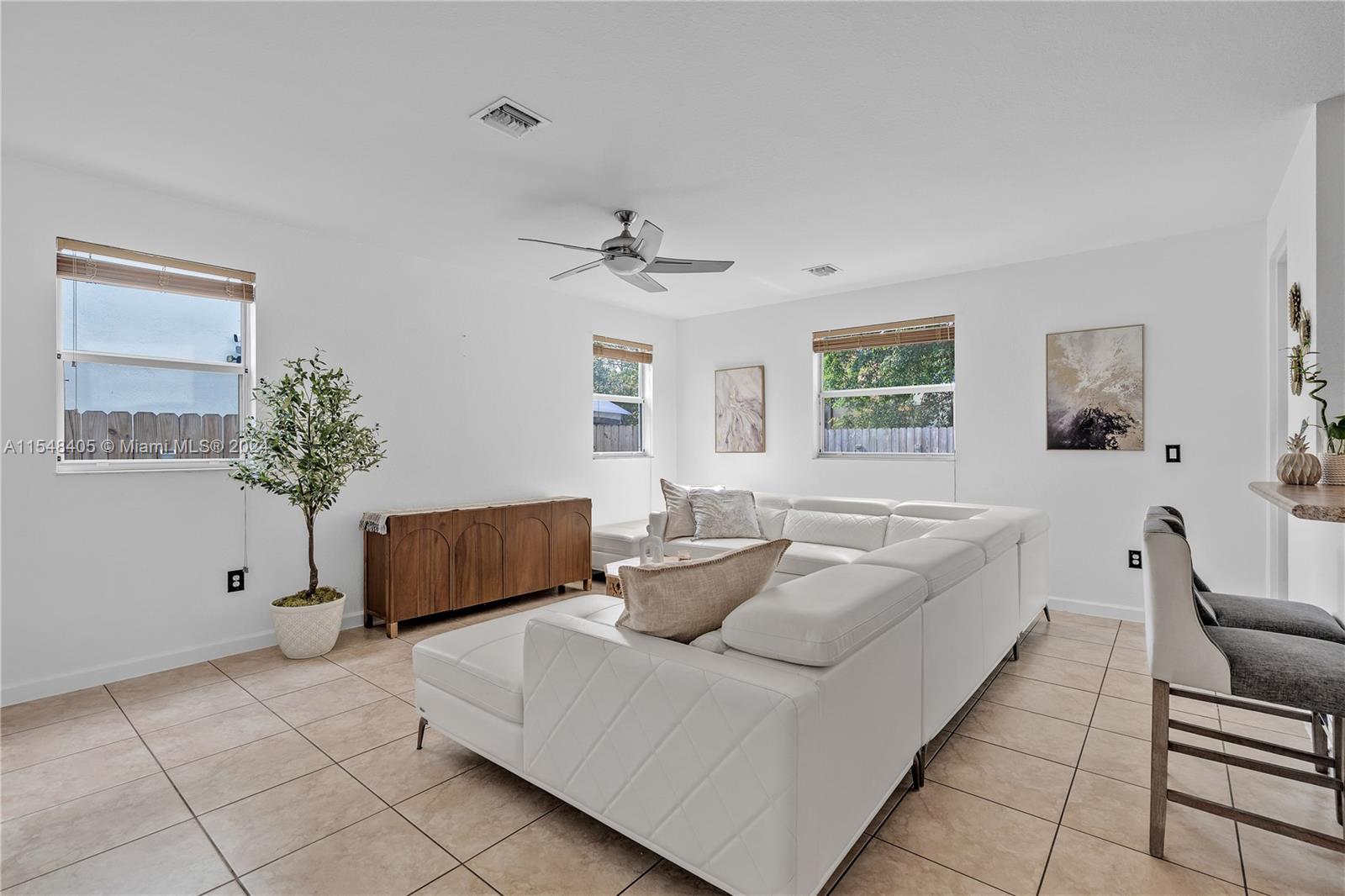 320 NE 36th Ave Rd, Homestead, Florida 33033, 4 Bedrooms Bedrooms, ,2 BathroomsBathrooms,Residential,For Sale,320 NE 36th Ave Rd,A11548405