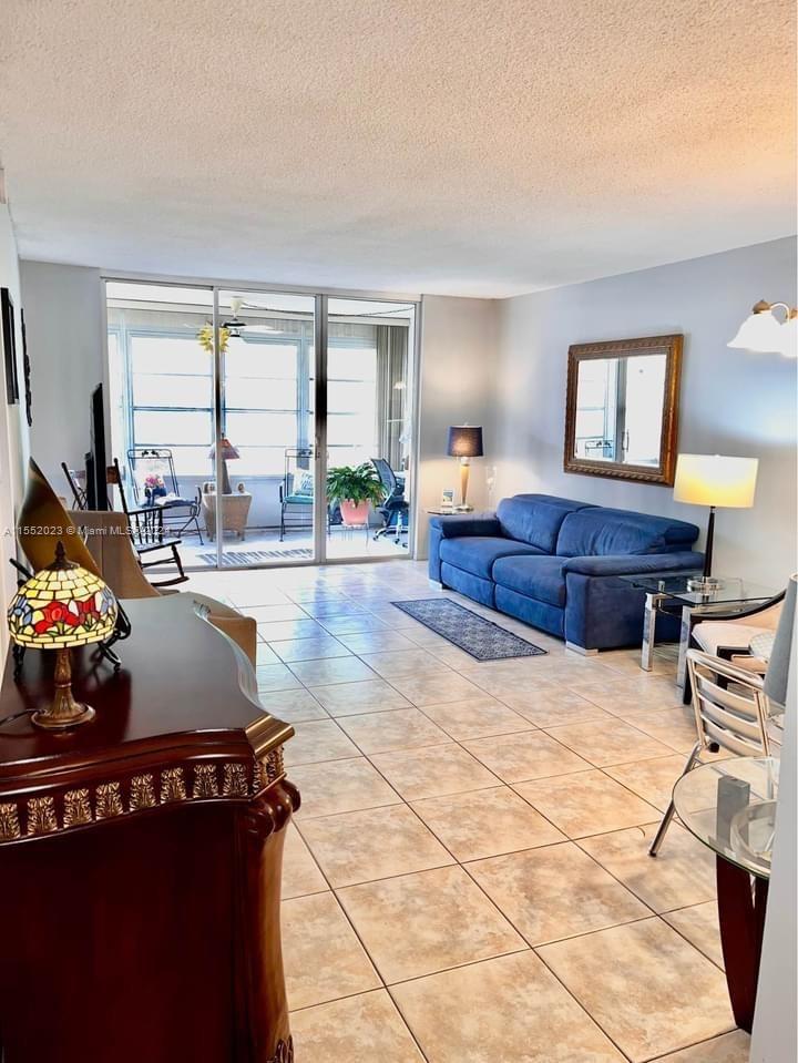 2650 NW 49th Ave 422, Lauderdale Lakes, Florida 33313, 1 Bedroom Bedrooms, ,1 BathroomBathrooms,Residential,For Sale,2650 NW 49th Ave 422,A11552023
