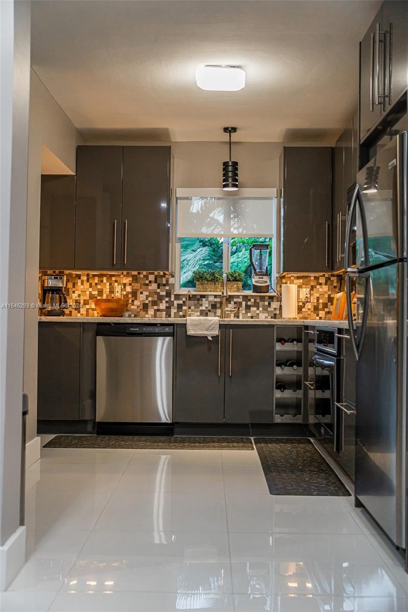 147 NW 87th St, El Portal, Florida 33150, 3 Bedrooms Bedrooms, ,2 BathroomsBathrooms,Residential,For Sale,147 NW 87th St,A11545293