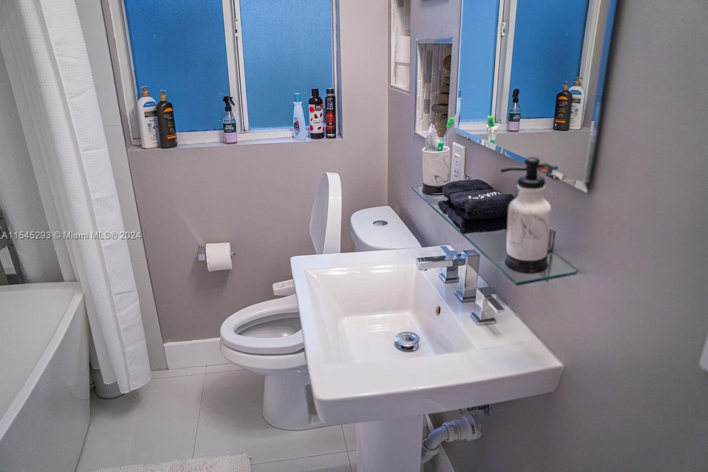 147 NW 87th St, El Portal, Florida 33150, 3 Bedrooms Bedrooms, ,2 BathroomsBathrooms,Residential,For Sale,147 NW 87th St,A11545293