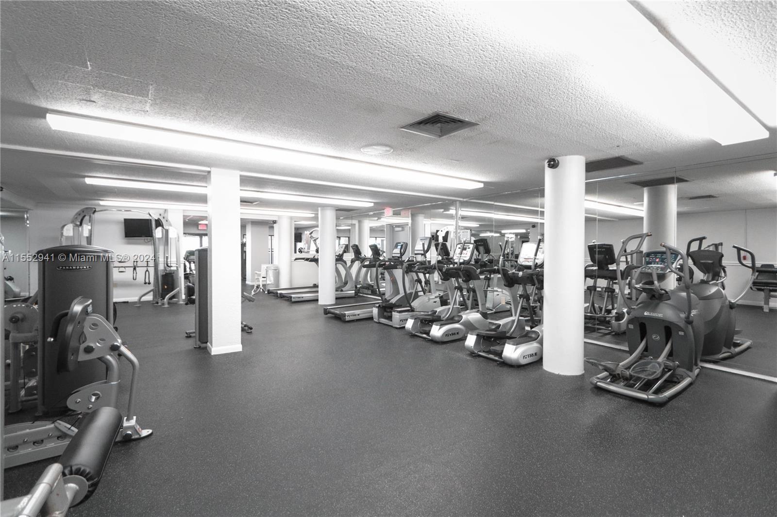 1985 S Ocean Dr 2A, Hallandale Beach, Florida 33009, 1 Bedroom Bedrooms, ,1 BathroomBathrooms,Residential,For Sale,1985 S Ocean Dr 2A,A11552941