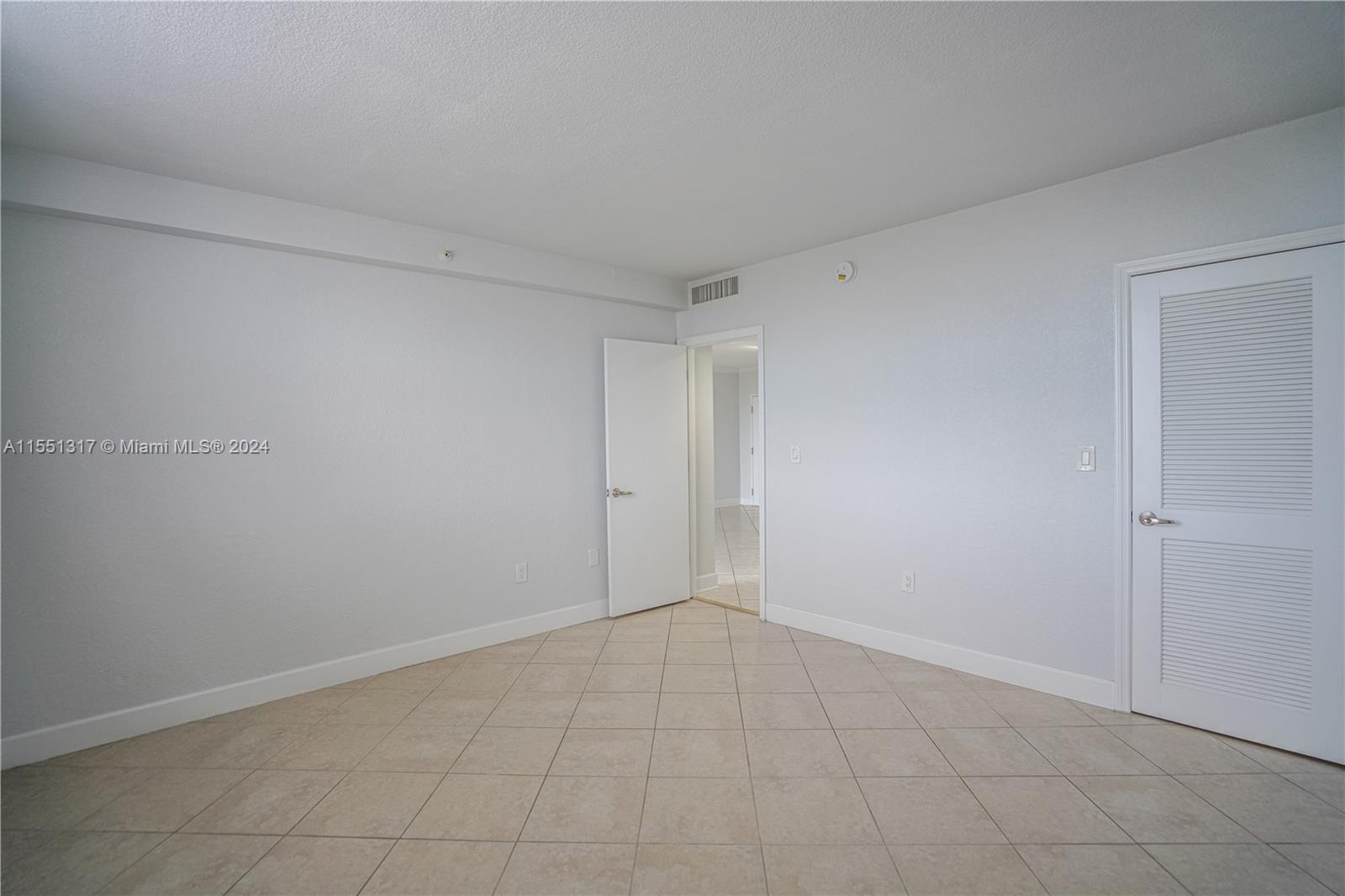 401 69th St 609, Miami Beach, Florida 33141, 1 Bedroom Bedrooms, ,1 BathroomBathrooms,Residential,For Sale,401 69th St 609,A11551317